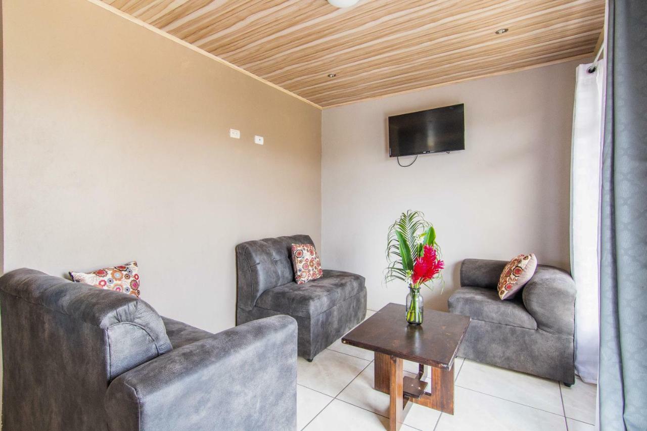 Casa Monarca Ii - *